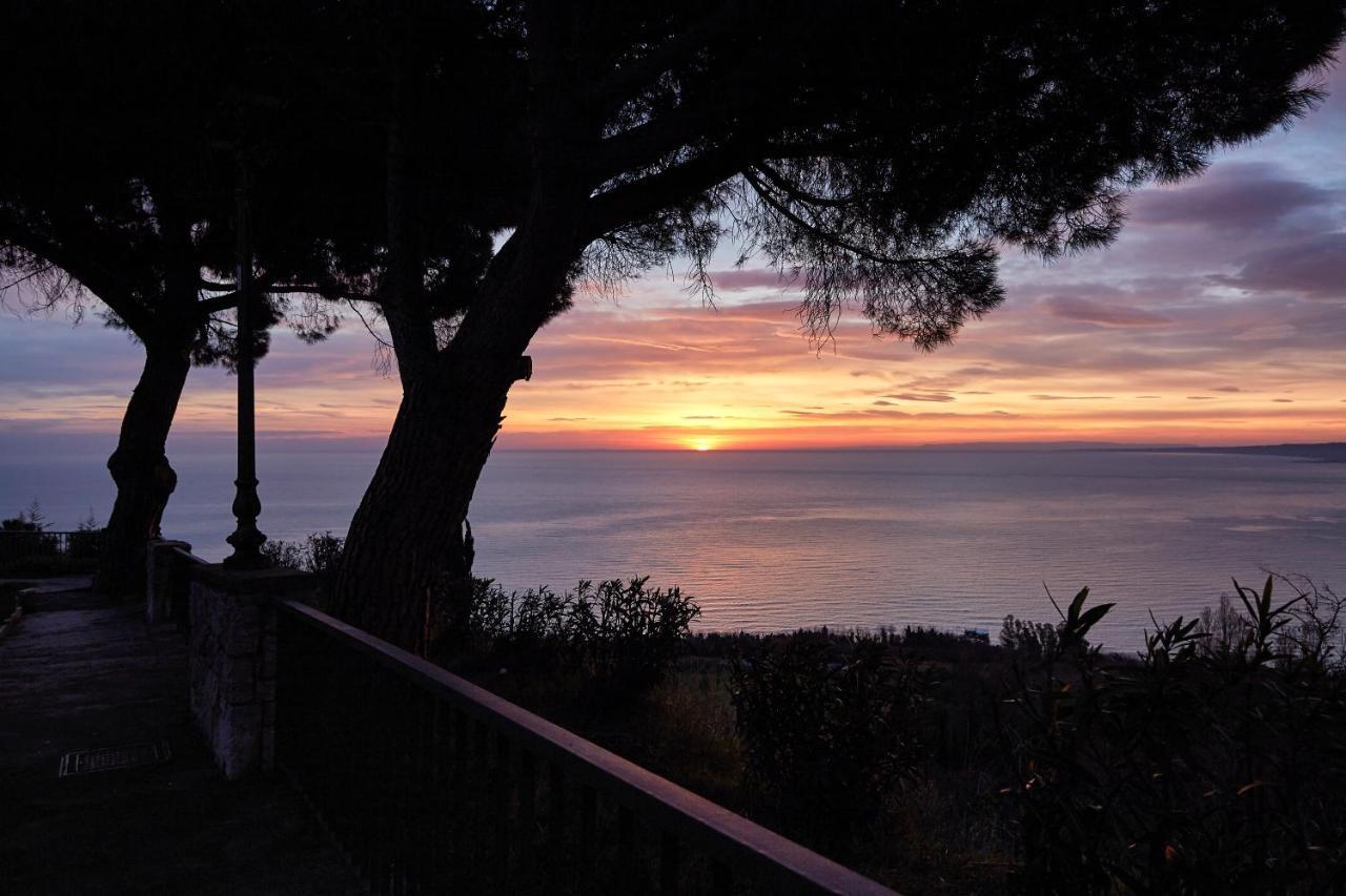 Best Vasto Bagian luar foto