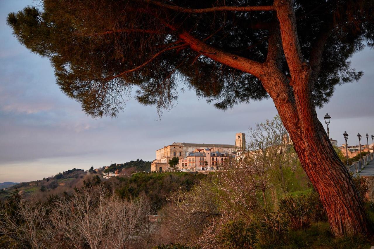 Best Vasto Bagian luar foto
